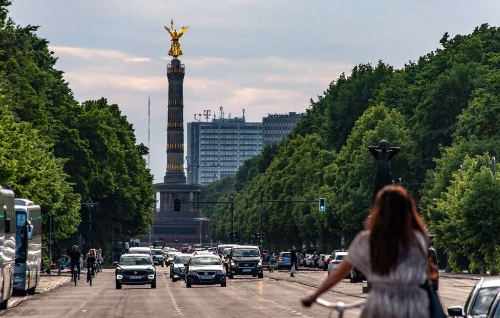 Straßenzug in Berlin – Ausgangspunkt für die Suche nach einer Putzfirma in der Stadt